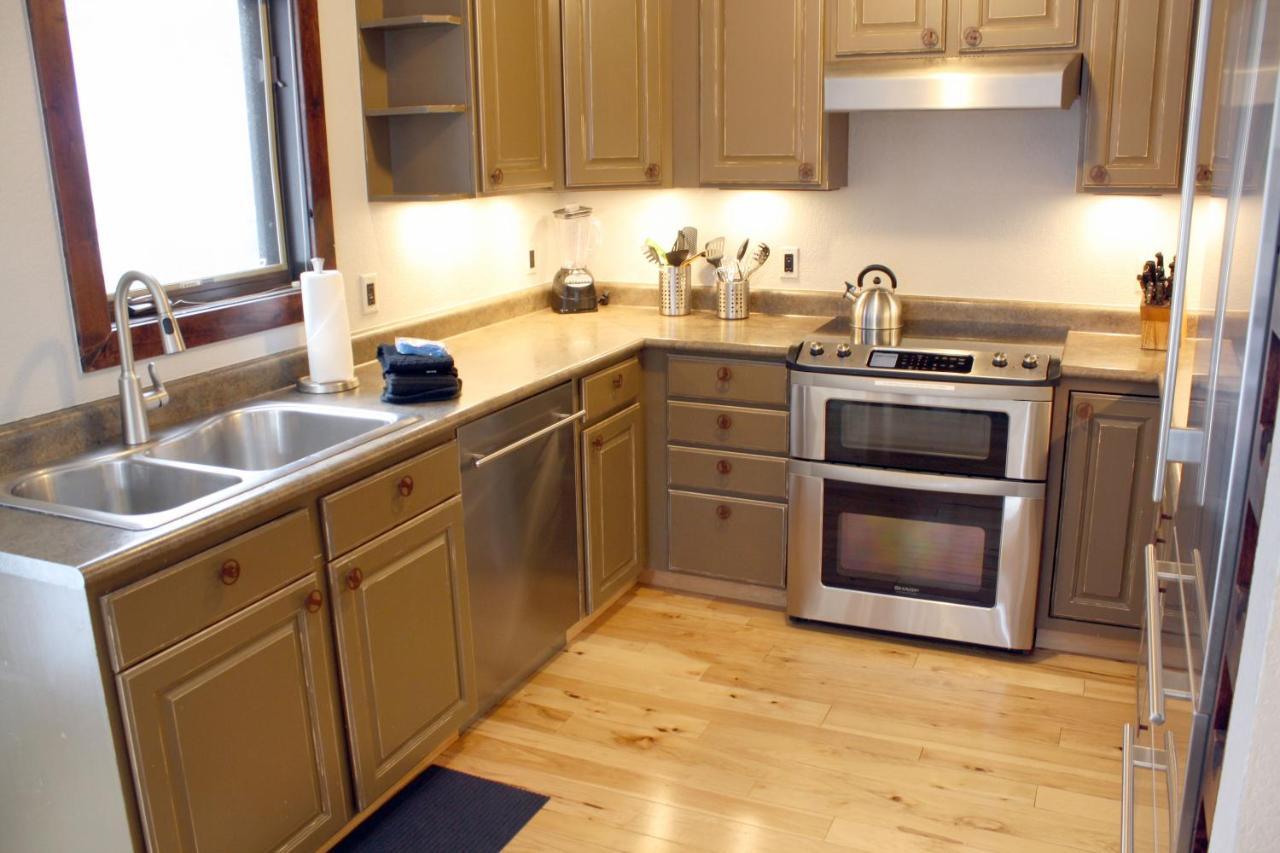 Pinecreek #E - 3 Bedroom - Pool And Hot Tub Access - Close To Town - Shuttle To Slopes Breckenridge Exterior foto